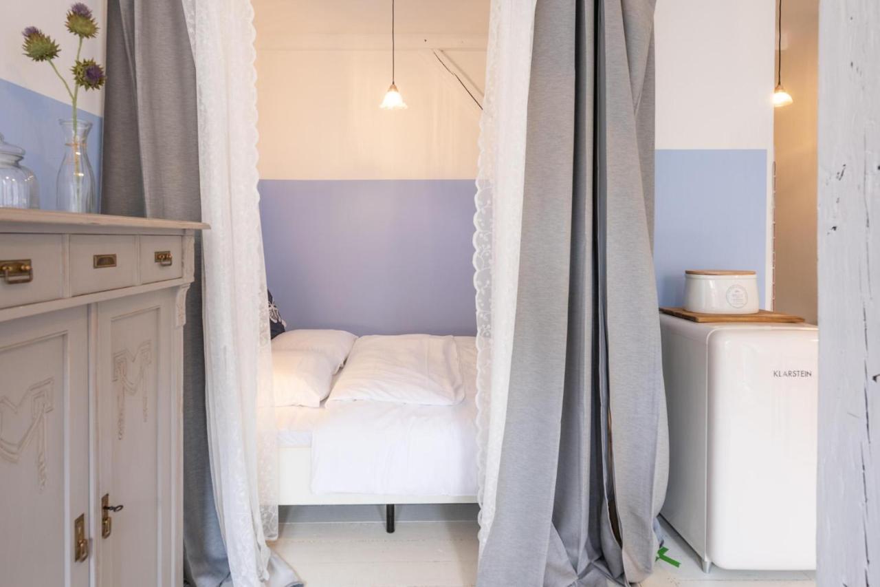 Altes Kontorhaus Kajuete Appartement Husum  Buitenkant foto
