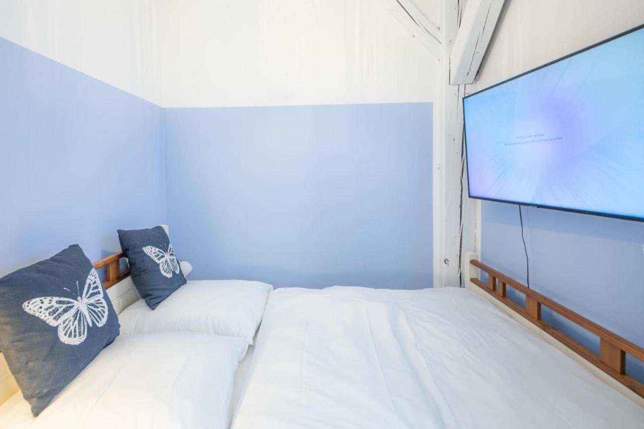 Altes Kontorhaus Kajuete Appartement Husum  Buitenkant foto